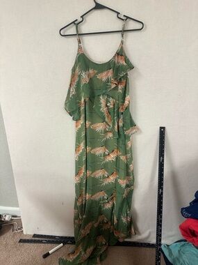 Dress Forum Los Angeles Ruffle Asymmetrical Maxi Dress Green Floral Dandelion L